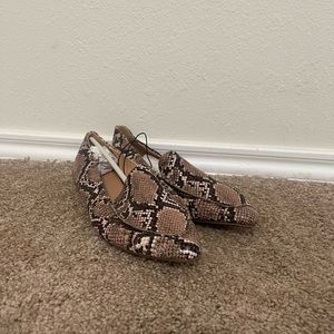 Express loafers SZ 9.5